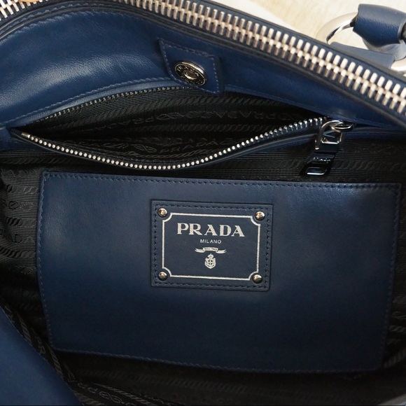 NWOT Prada Convertible Tote Vitello Daino Medium - Picture 6 of 6